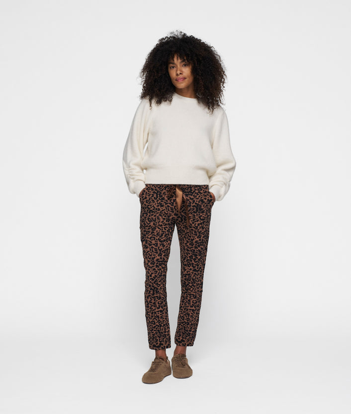 10days cropped jogger leopard dark fudge