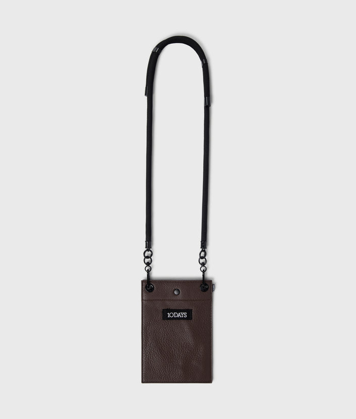 10days phone pouch chocolate