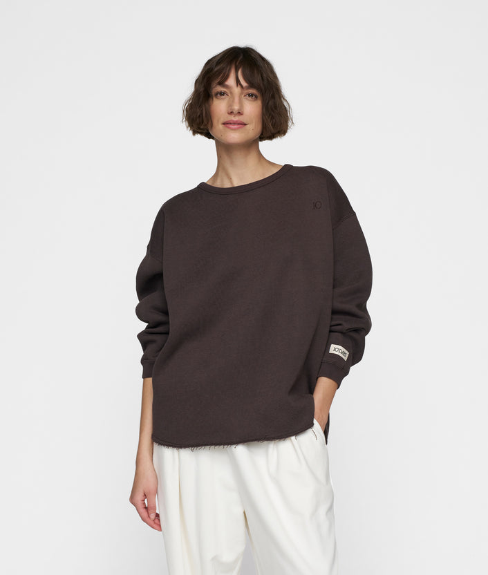 10days raw edge statement sweater chocolate