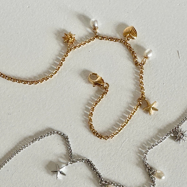 24kae Armband Met Bedels En Parels - 22464S