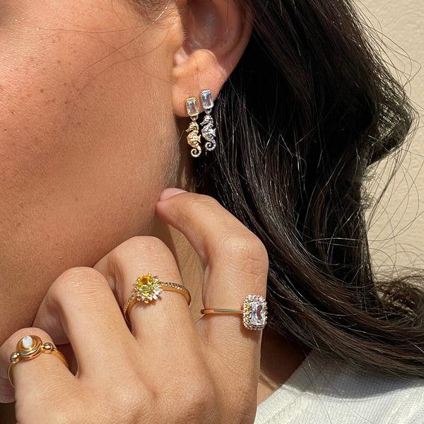 24kae Oorbel Met Steen En Zeepaardje - 424118Y