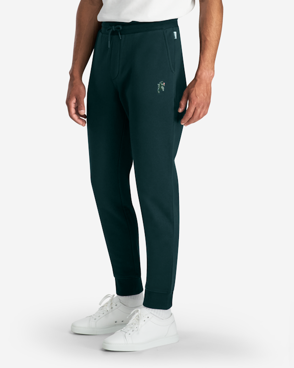 A Dam Underwear Hunt