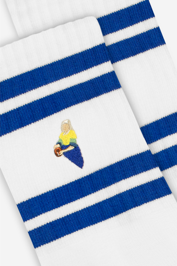 A Dam Underwear Milkmaid