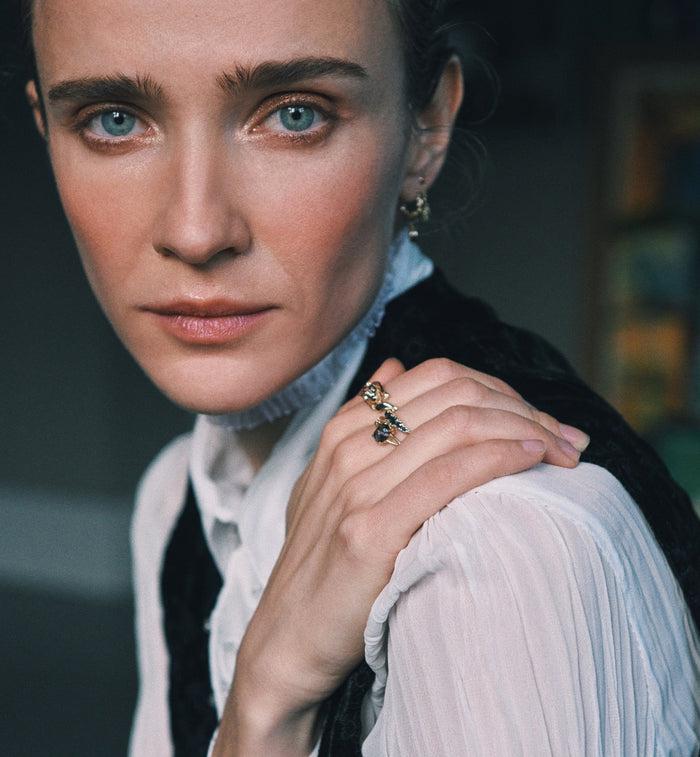 Anna Nina Anna Ring Sapphire 14K Yellow Gold