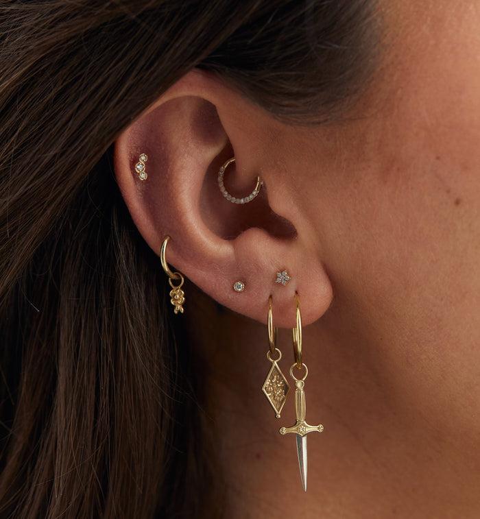 Anna Nina Birthstone Piercing Front 14K February