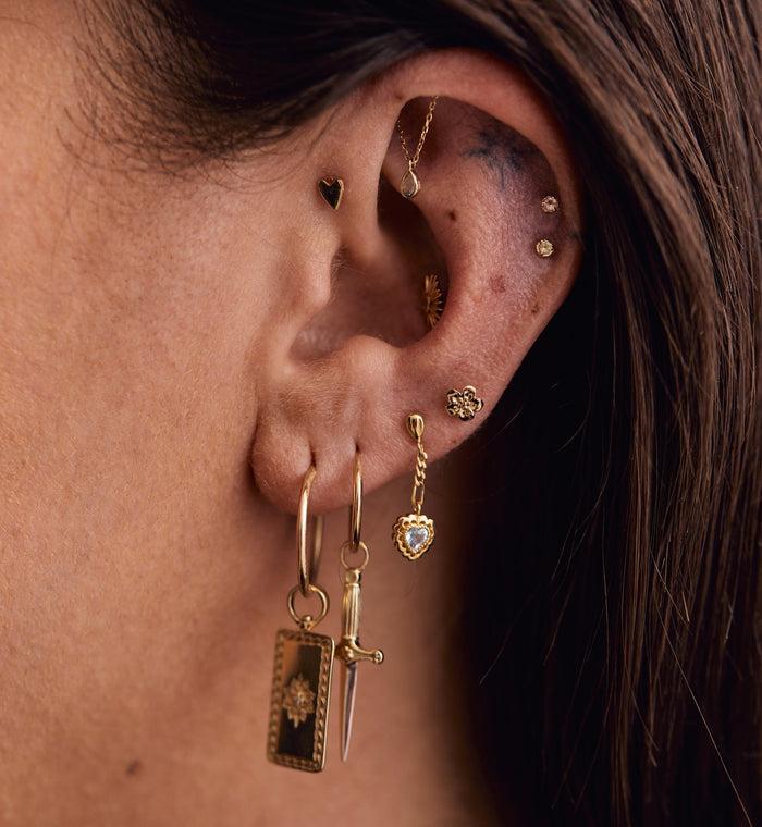 Anna Nina Bisou Helix Piercing Front 14K