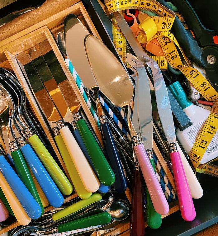 Anna Nina Capdeco Cheese Knife Bordeaux