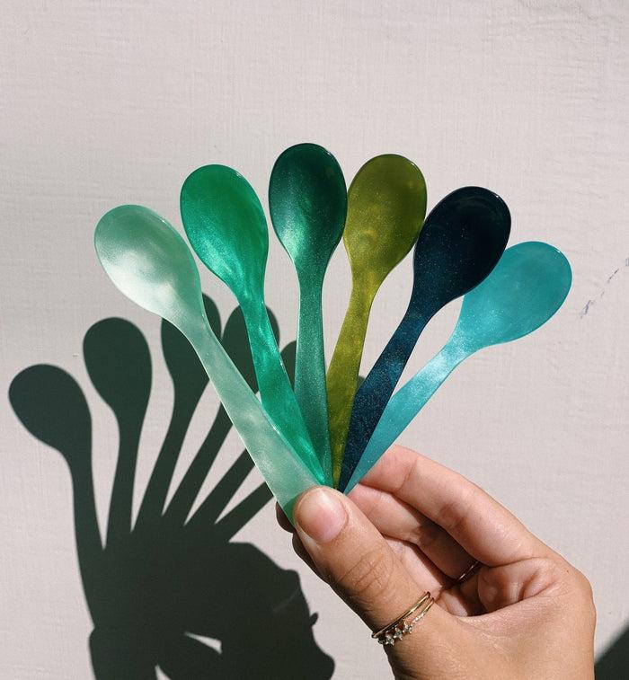 Anna Nina Green Acrylic Teaspoon Set