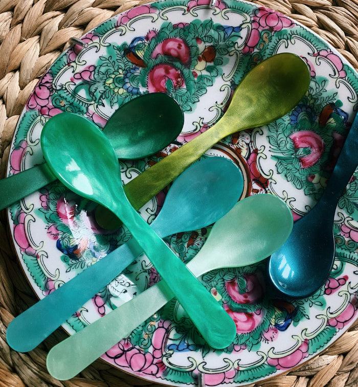 Anna Nina Green Acrylic Teaspoon Set