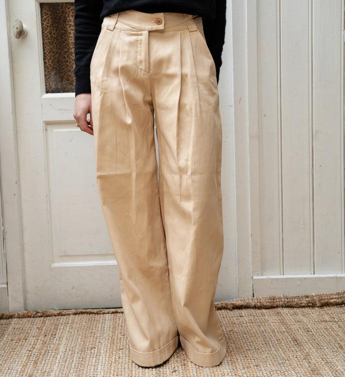 Anna Nina Laagam Smith Beige Serge Pants White