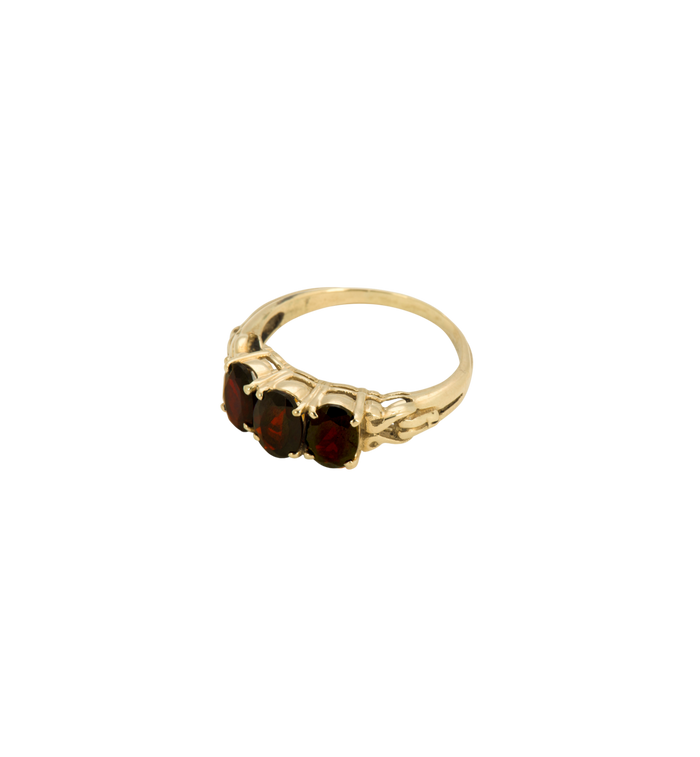 anna nina Rose Garnet Ring 14K Yellow Gold
