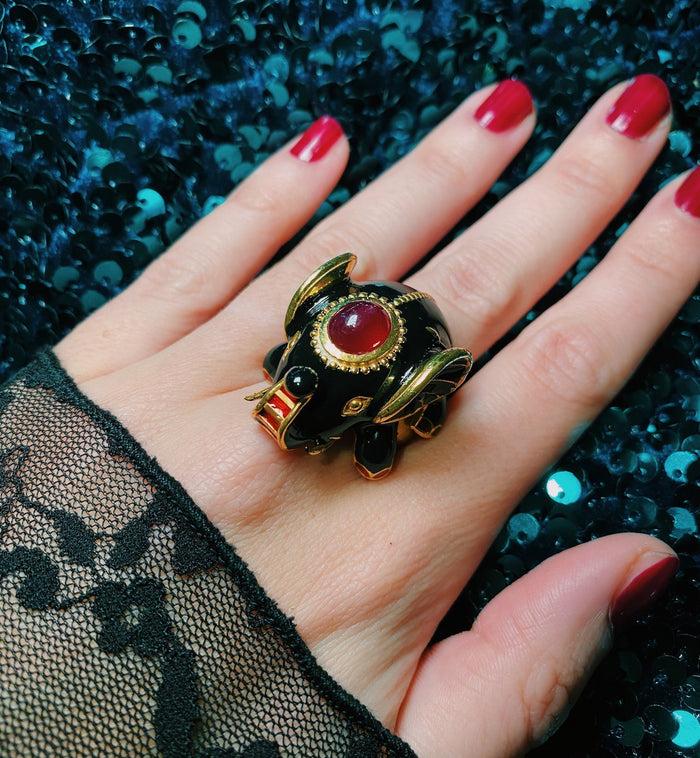 Anna Nina Royal Elephant Ring Gold Plated