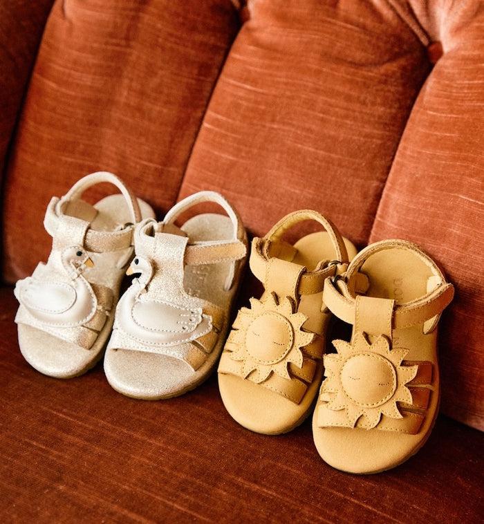 Anna Nina Shimmer Swan Sandals Grey