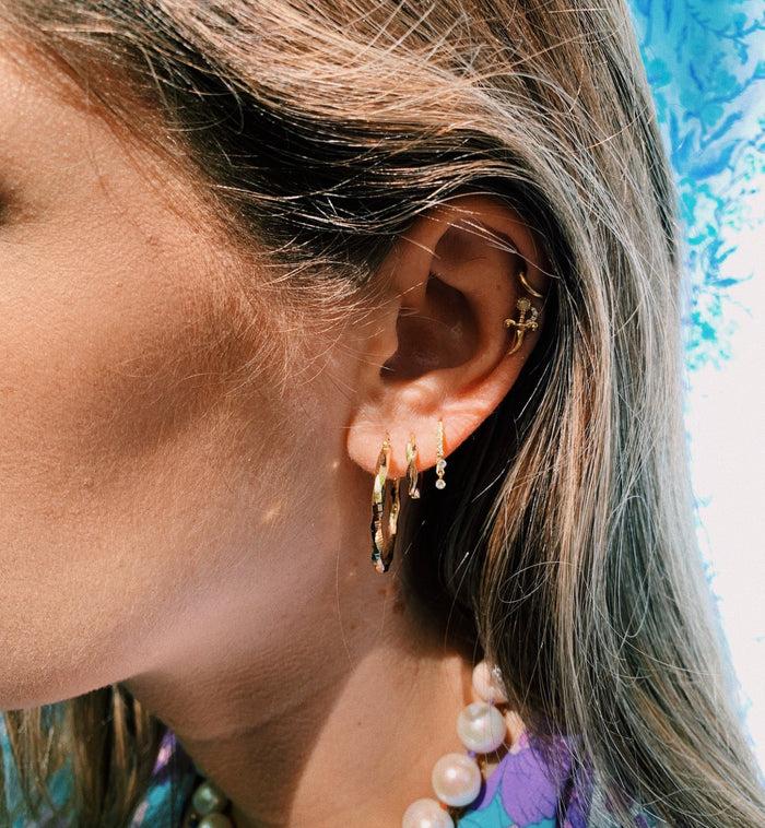 Anna Nina Single Braided Hoop Earring 14K