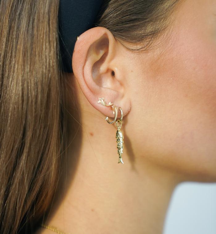 Anna Nina Single Fins Of Fortune Hoop Earring 14K