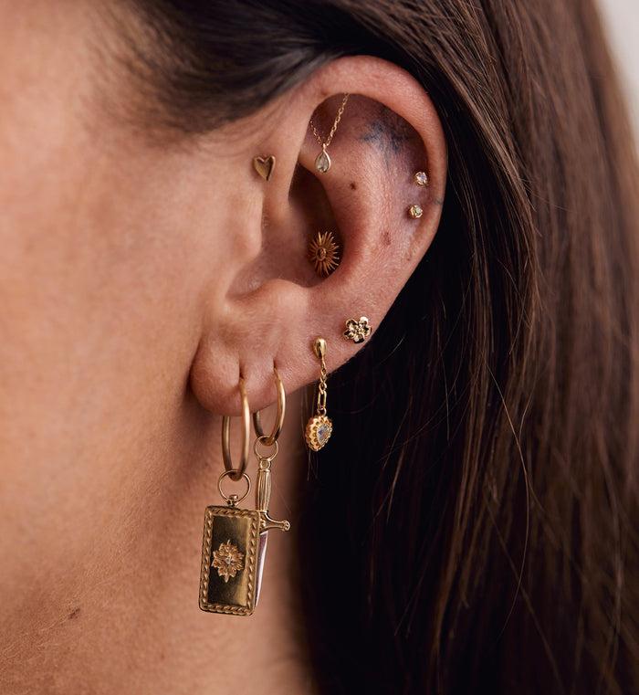 Anna Nina Single Flower Boy Stud Earring 14K