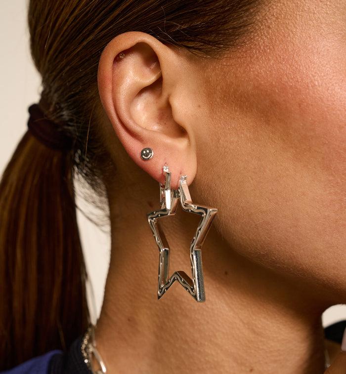 Anna Nina Single Happy Smile Stud Silver