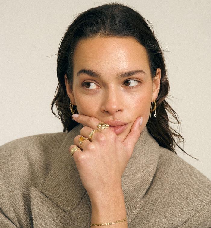 Anna Nina Single Veto Bar Chain Earring 14K