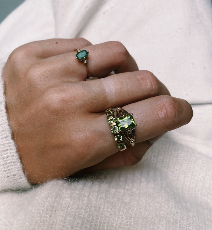 Anna Nina Vintage Gilded Peridot Radiance Ring