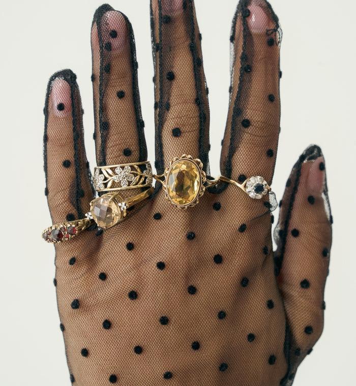 Anna Nina Vintage Golden Lily Ring 9K