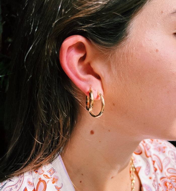 Anna Nina Classic Round Hoop Earrings (S) 14K Yellow Gold