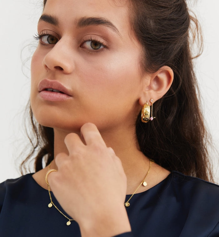 Anna Nina Flower Garland Stamped Hoop Earrings Gold Plated