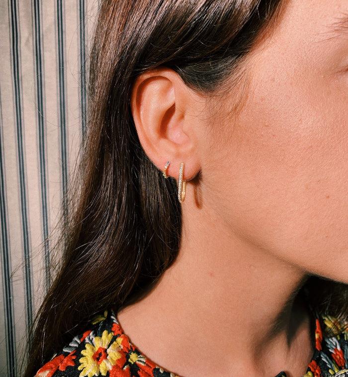 Anna Nina Single White Zirconia Paperclip Earring 14K