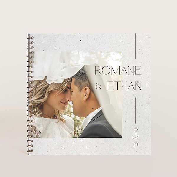 ava Bruiloft gastenboek met foto en namen in natuurpapierlook