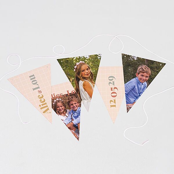 Ava Kleurrijke Vlaggenlijn Met Foto's Namen En Ruitjes