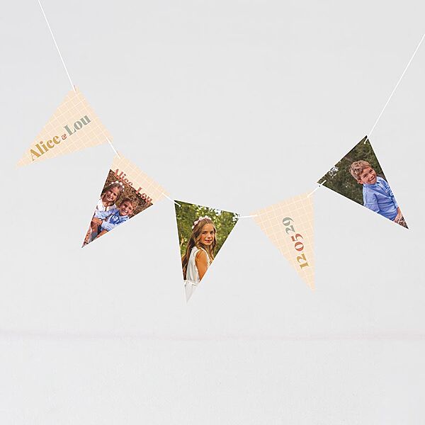 ava Kleurrijke vlaggenlijn met foto's namen en ruitjes