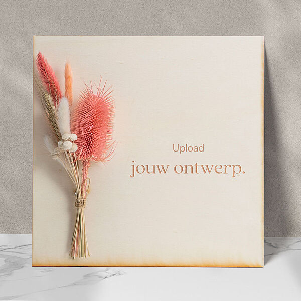 ava Roze droogbloemboeket op houten paneel met persoonlijke boodschap