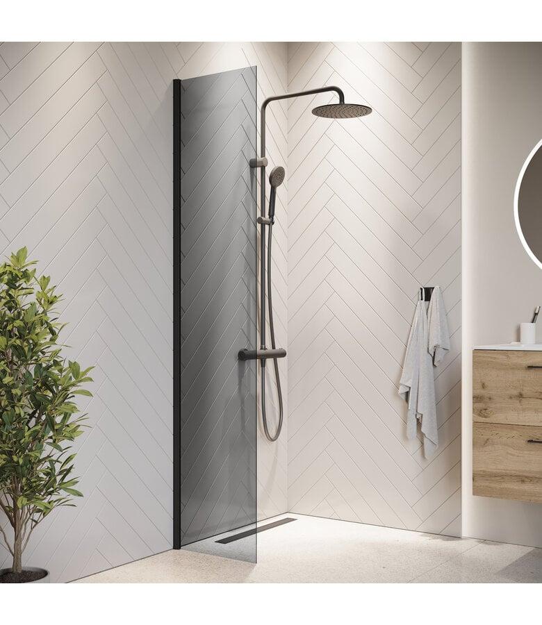 badplaats Douchewand Rizani 40 x 200 cm - rookglas - zwart profiel - nano coating