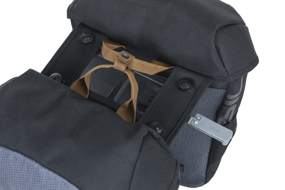 Basil Basil Miles - Dubbele Fietstas MIK - 34 Liter - Grijs/zwart