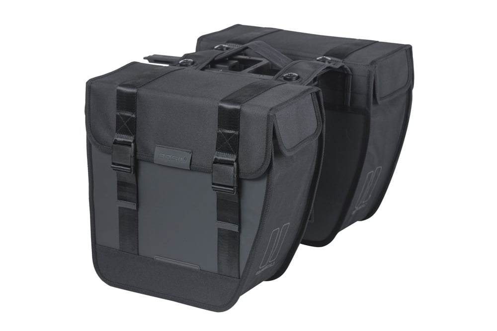 Basil Basil Tour Waterproof - Dubbele Fietstas MIK - 28 Liter - Zwart