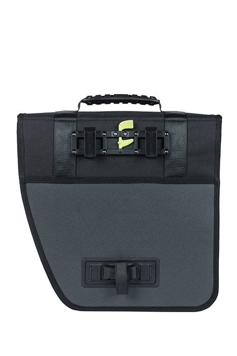 Basil Basil Tour Waterproof Right - Enkele Fietstas - 14 Liter - Zwart