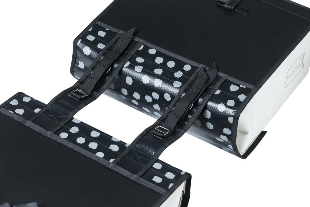 Basil Basil Urban Load - Dubbele Fietstas - 48-53 Liter - Zwart Met Reflecterende Stippen