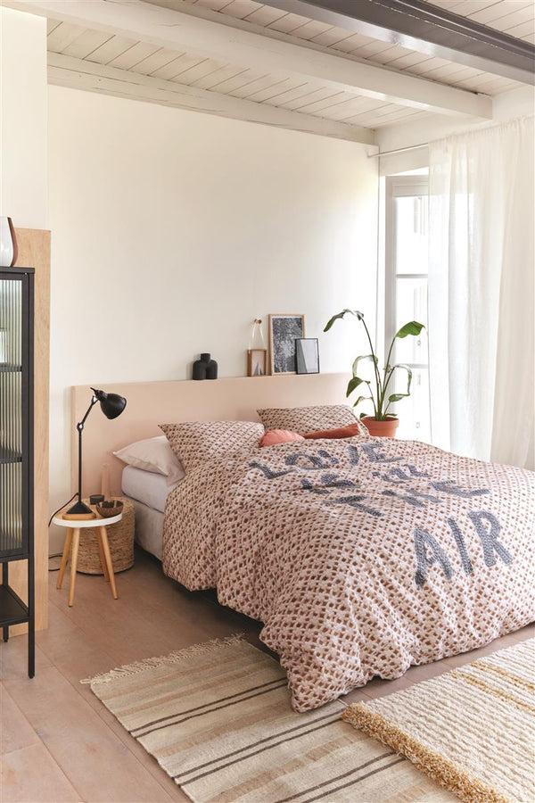 Beddinghouse Ariadne At Home Love Is Dekbedovertrek