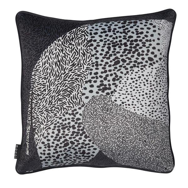 Beddinghouse MOOOI MO Dwarf Rhino Sierkussen - 50x50 / 20x20 Inch Cm - Zwart