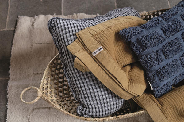 Beddinghouse Vtwonen Tufted Sierkussen - 30x50 Cm - Donker Blauw