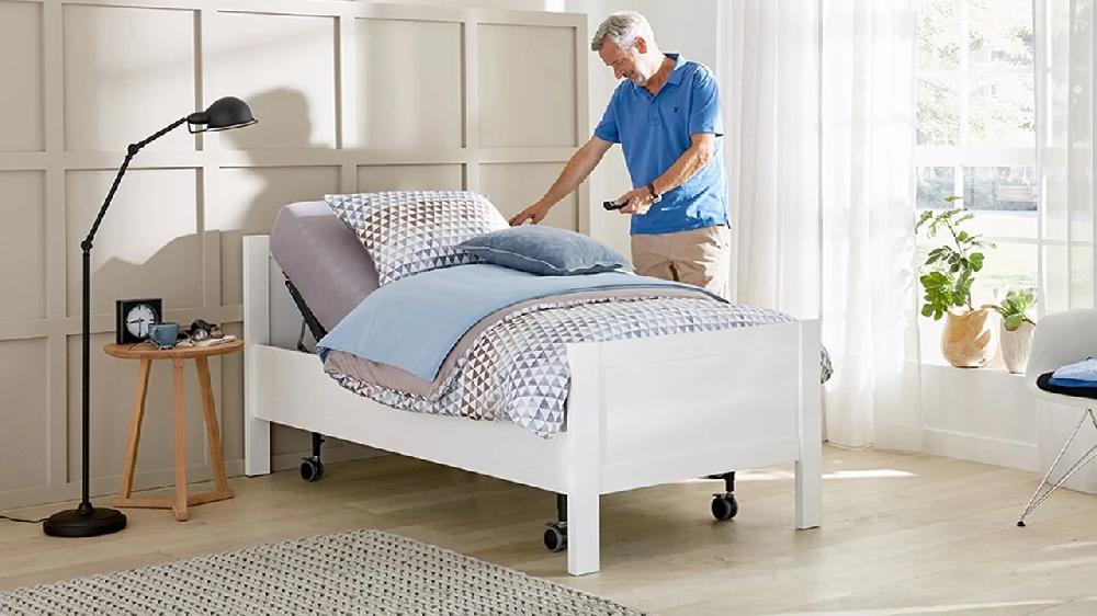 beter bed Potenset met wiel en rem t.b.v. een bed