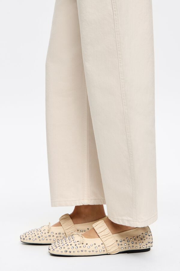 Bimba & Lola Ballerina Studs Leer Ivoorwit