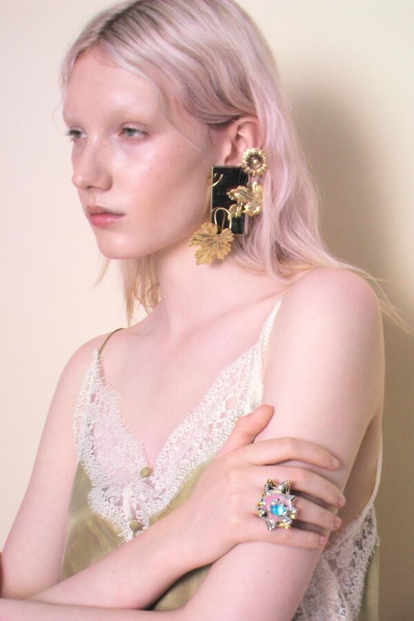 bimba & lola Oorbellen bladeren en spiegels goudkleurig