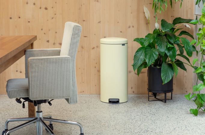 Brabantia NewIcon Pedaalemmer 30 Liter - Mellow Yellow