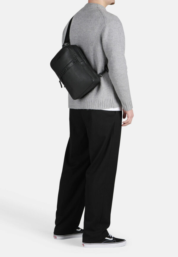 Burkely MINIMAL MASON SLING BAG 10.9” 1000830.64.10