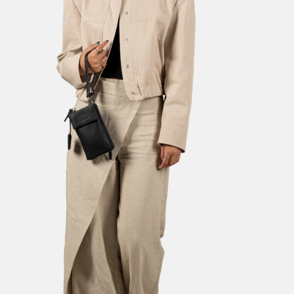 Burkely SOFT SKYLAR PHONE WALLET 1000344.85.10_STR