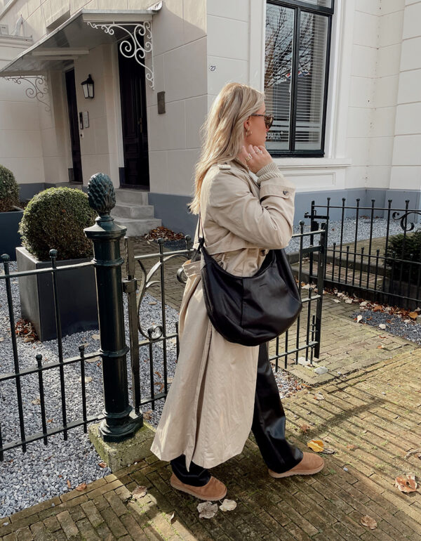 Burkely JUST JOLIE CROISSANT BAG 1000302.84.10_STR (1)