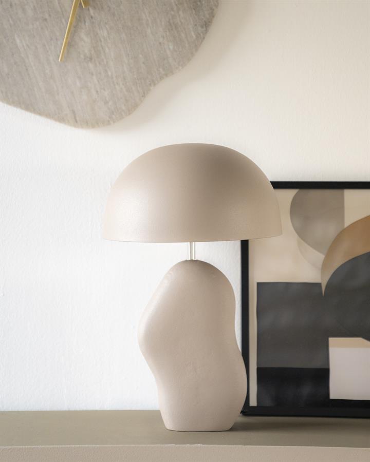 By Boo Aizu – Taupe