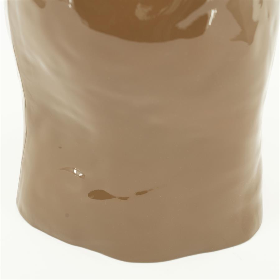 By Boo Boyna – Brown