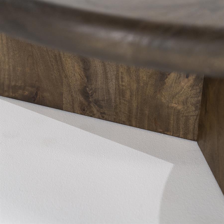 By Boo Leoti Large – Brown