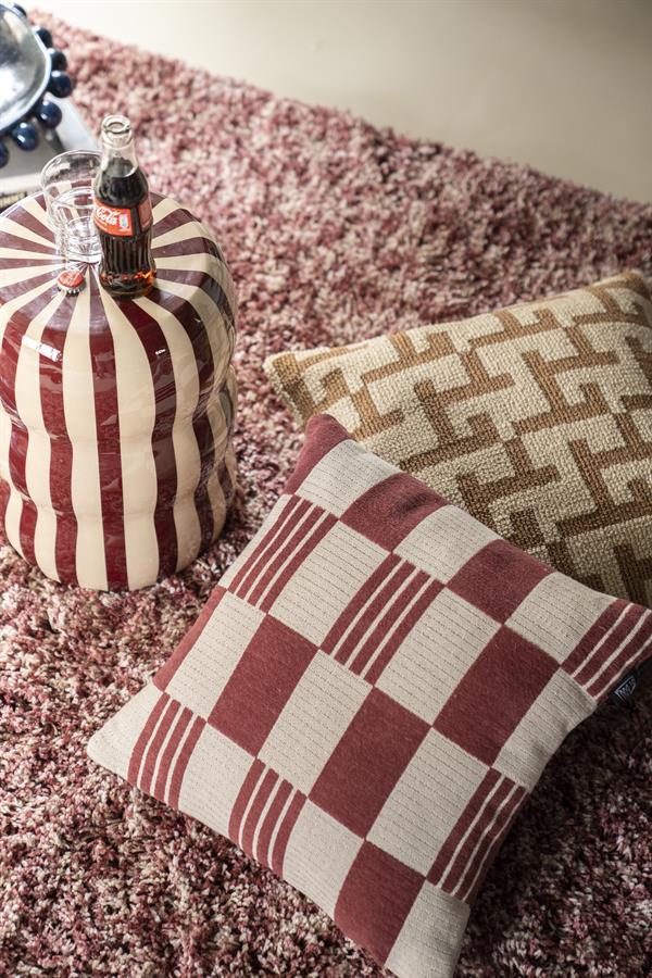 By Boo Pillow Twist 45×45 Cm – Burgundy